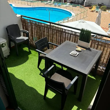 Aircon Cristianos, Quiet Zone, Chipeque Apartment
